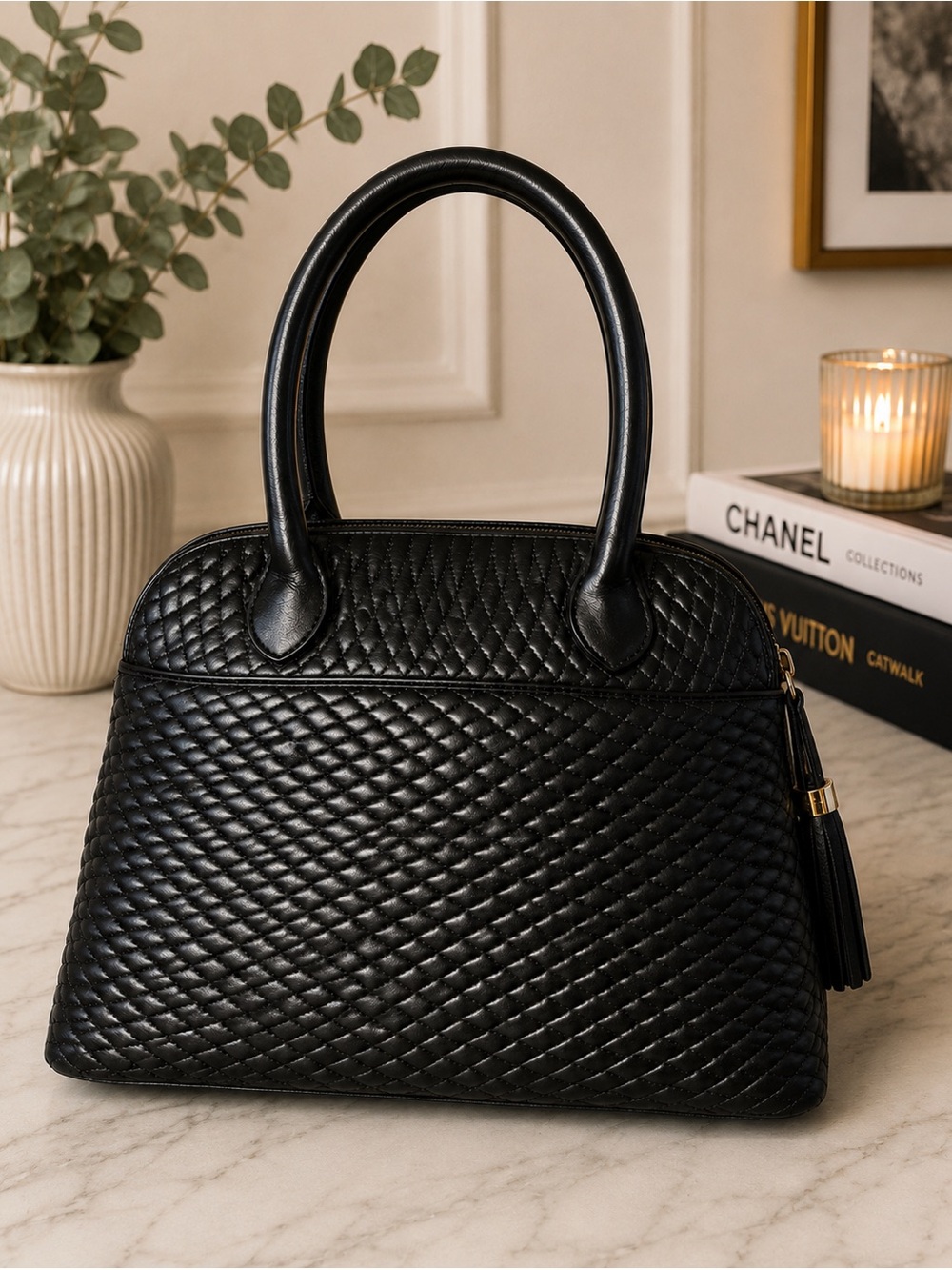 Vintage Bally Black Quilted Lambskin Dome Satchel, leather lined | Made in Italy - Picture 15 of 15
